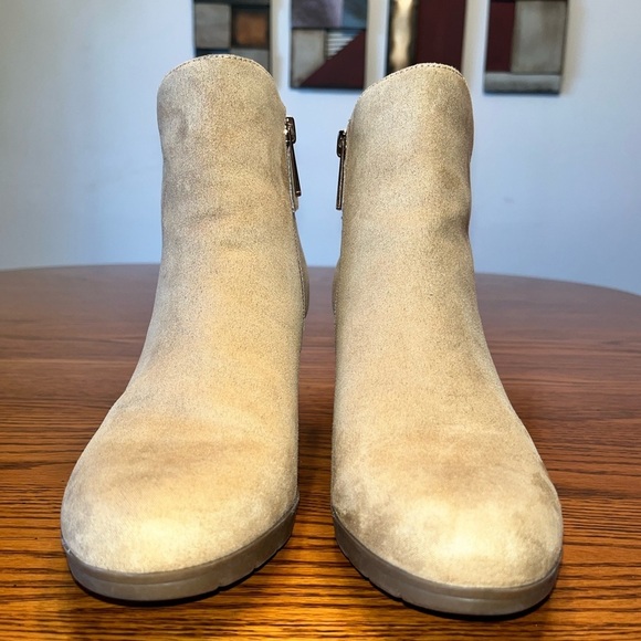 Anne Klein Rina Stacked Heel Dress Booties Size 7 - Picture 8 of 14